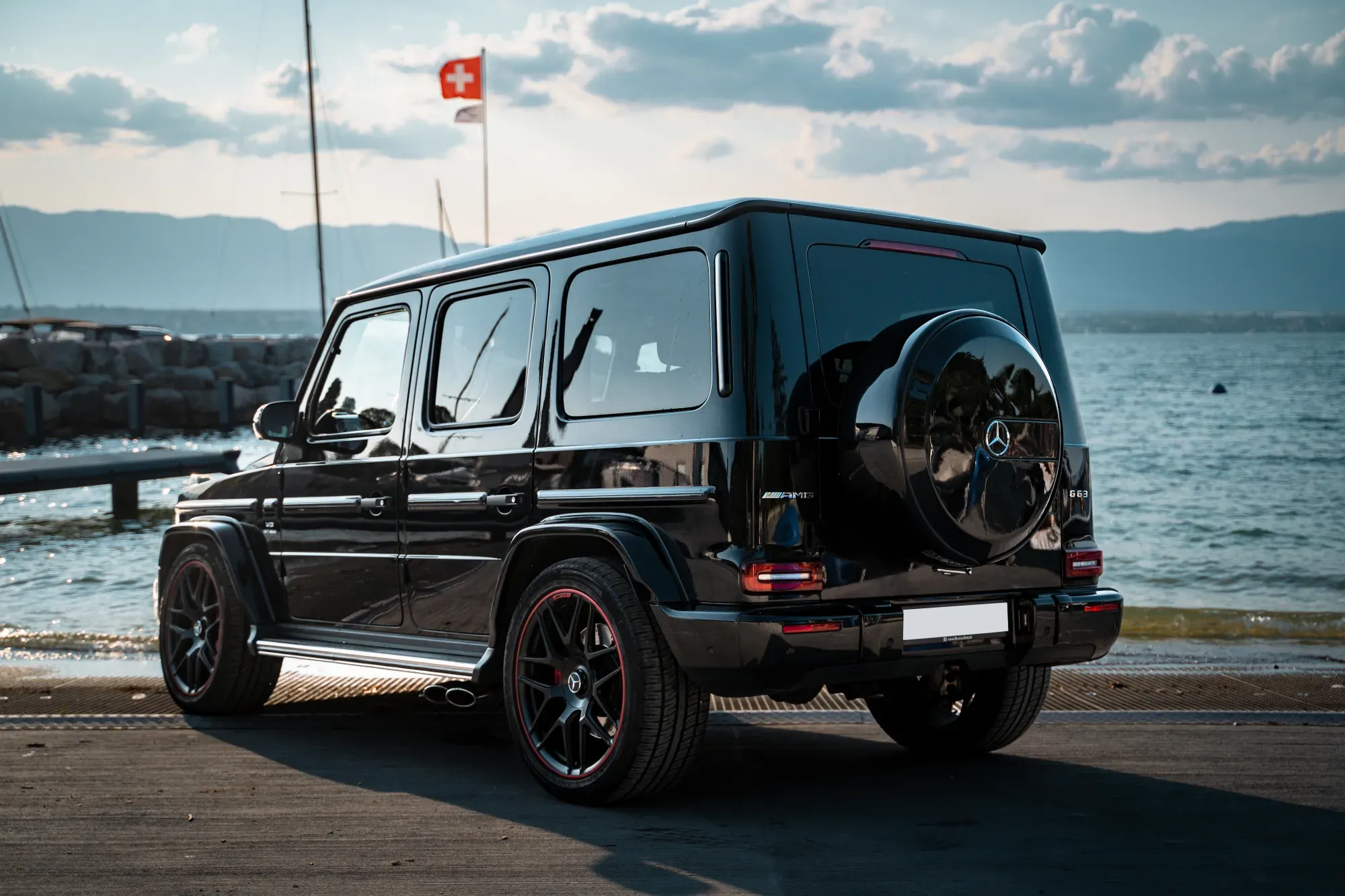 Mercedes-Benz G63 black